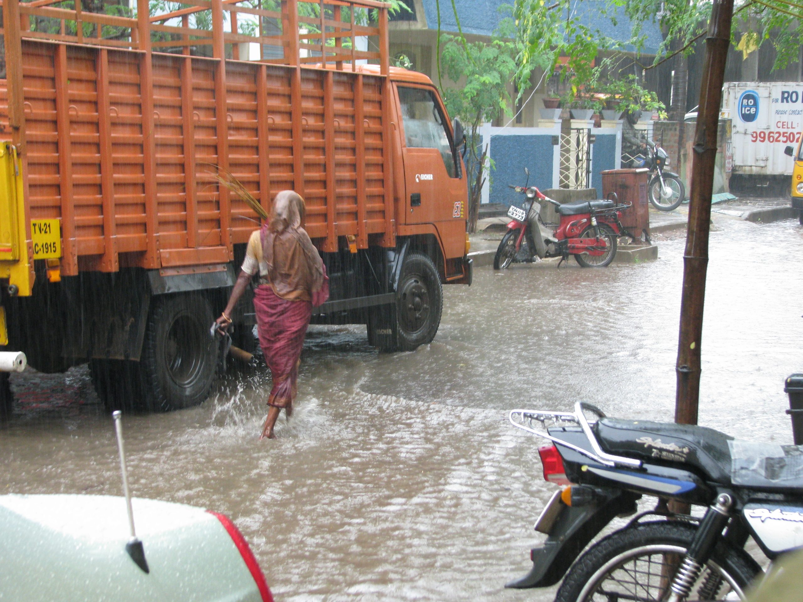 IMD warns of very heavy rain in Odisha, orange alert for 2 districts