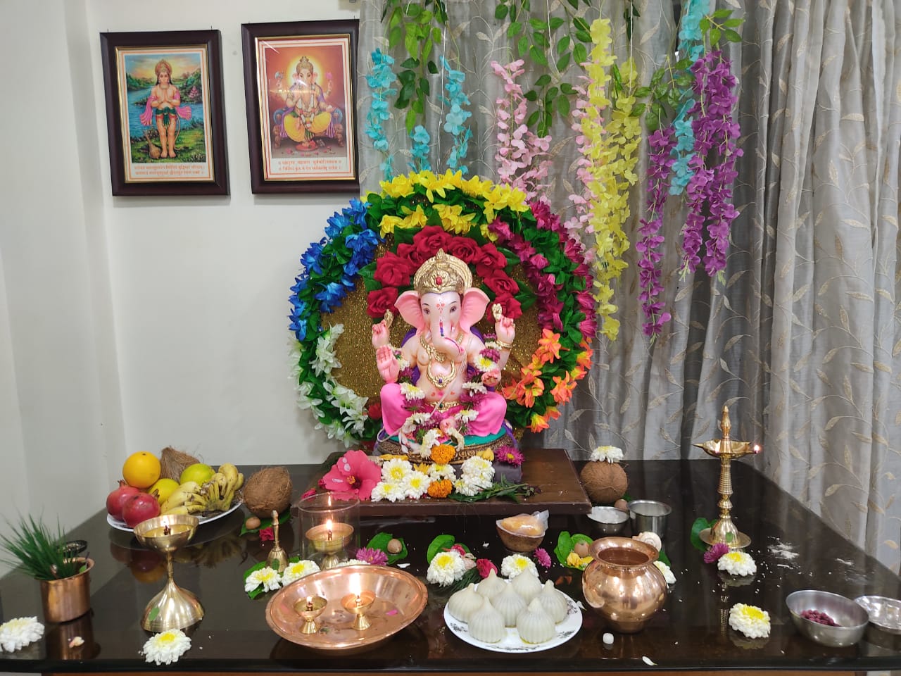 Salman Khan’s head-covering look at Ganpati puja goes viral