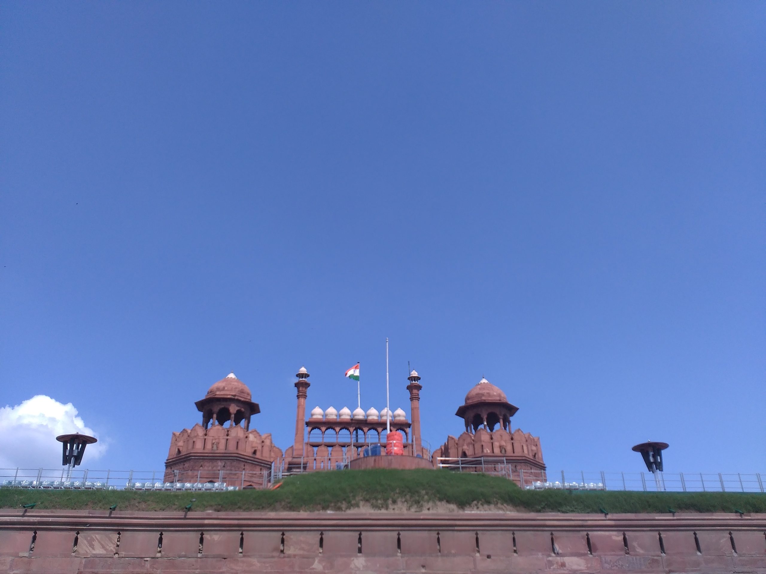Delhi weather: Clear skies, 36°C and moderate air for October 3