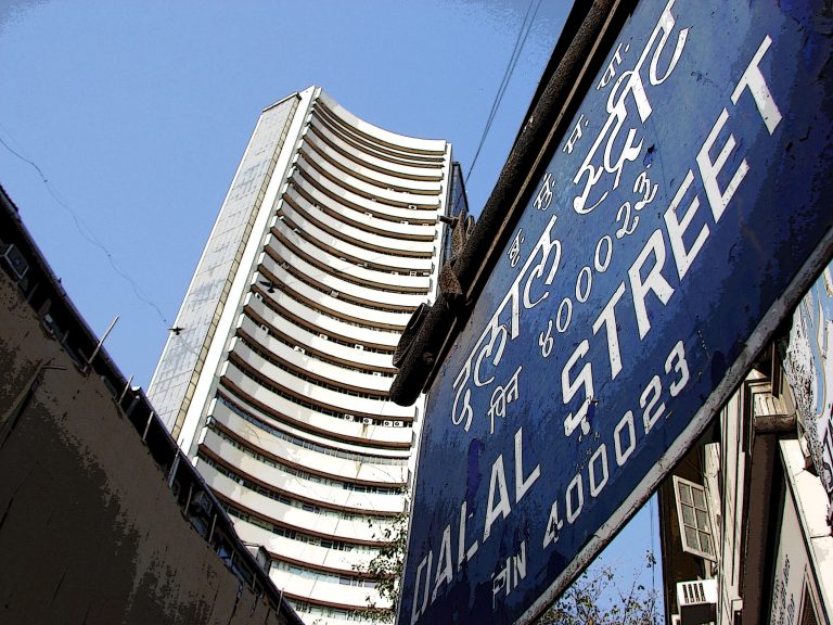 Who gained and who lost on October 8: Nifty’s top movers