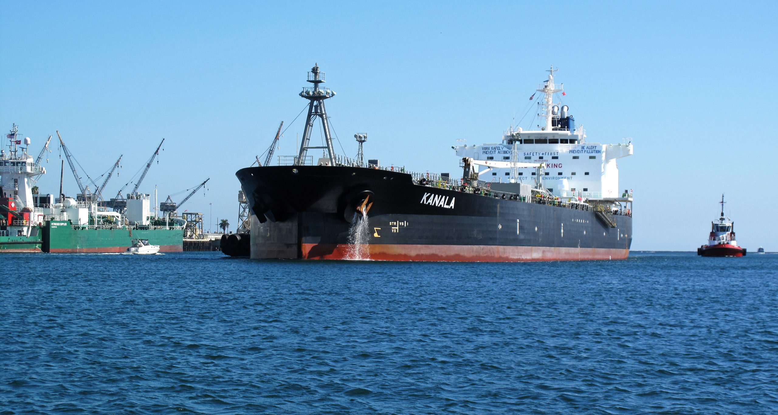 What is a shadow fleet? The oil tankers in the US sanctions action
